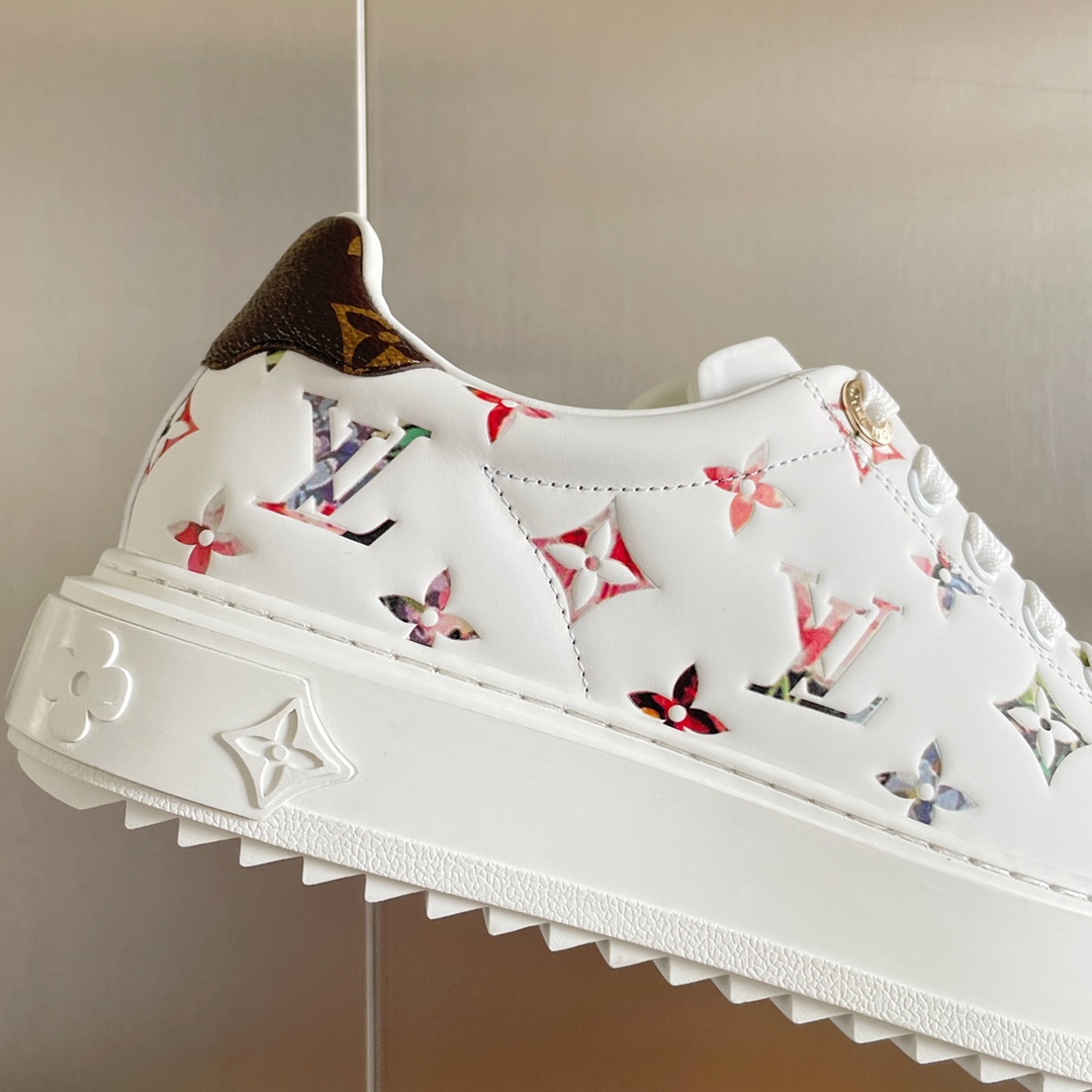 l**is V*t*n flat bottom shoes
