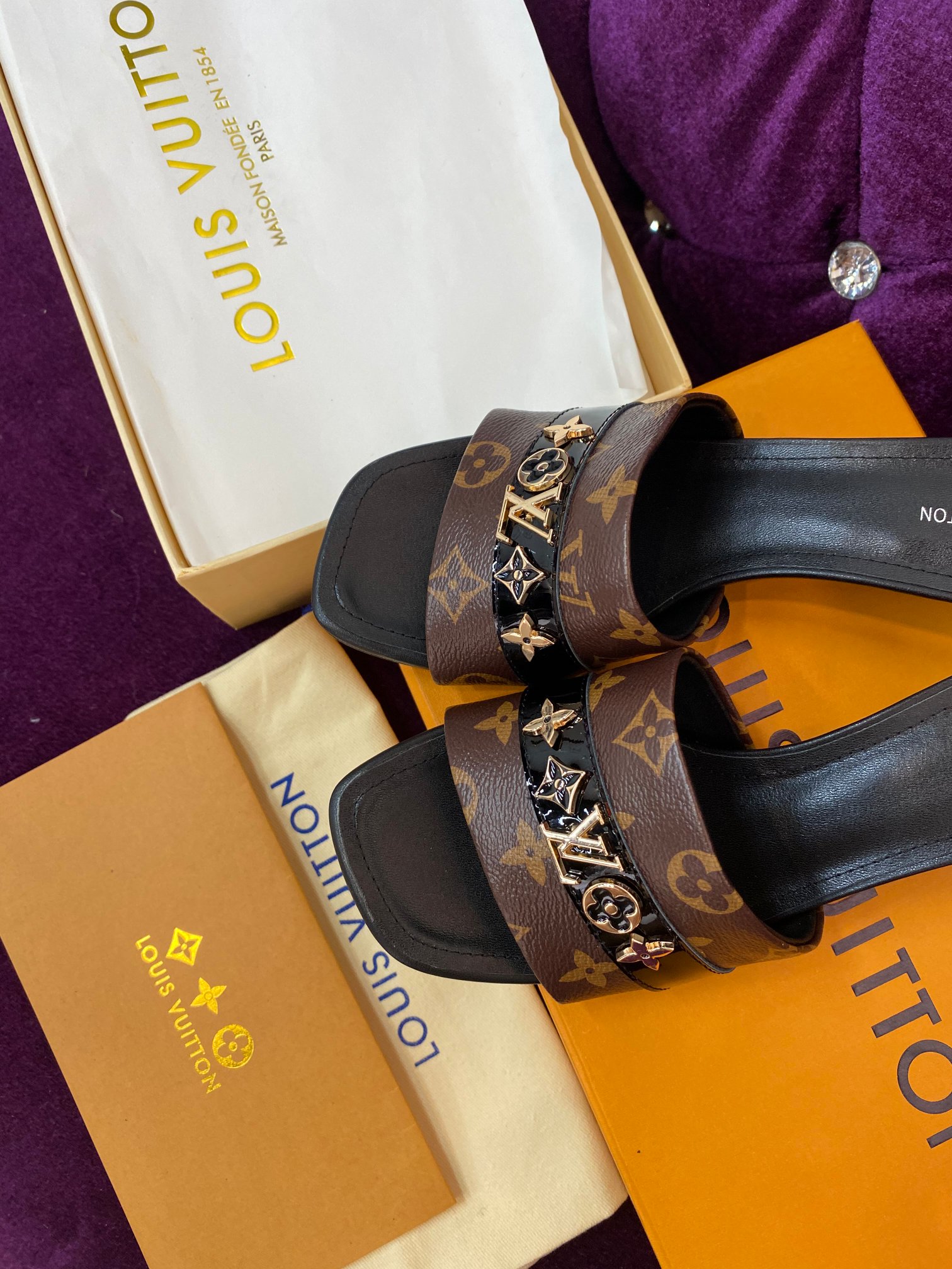 LV slippers