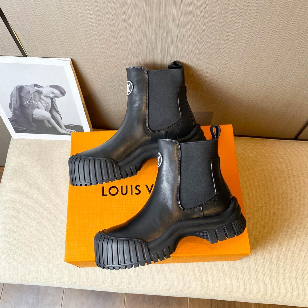 Ruby Flat Ankle Boots