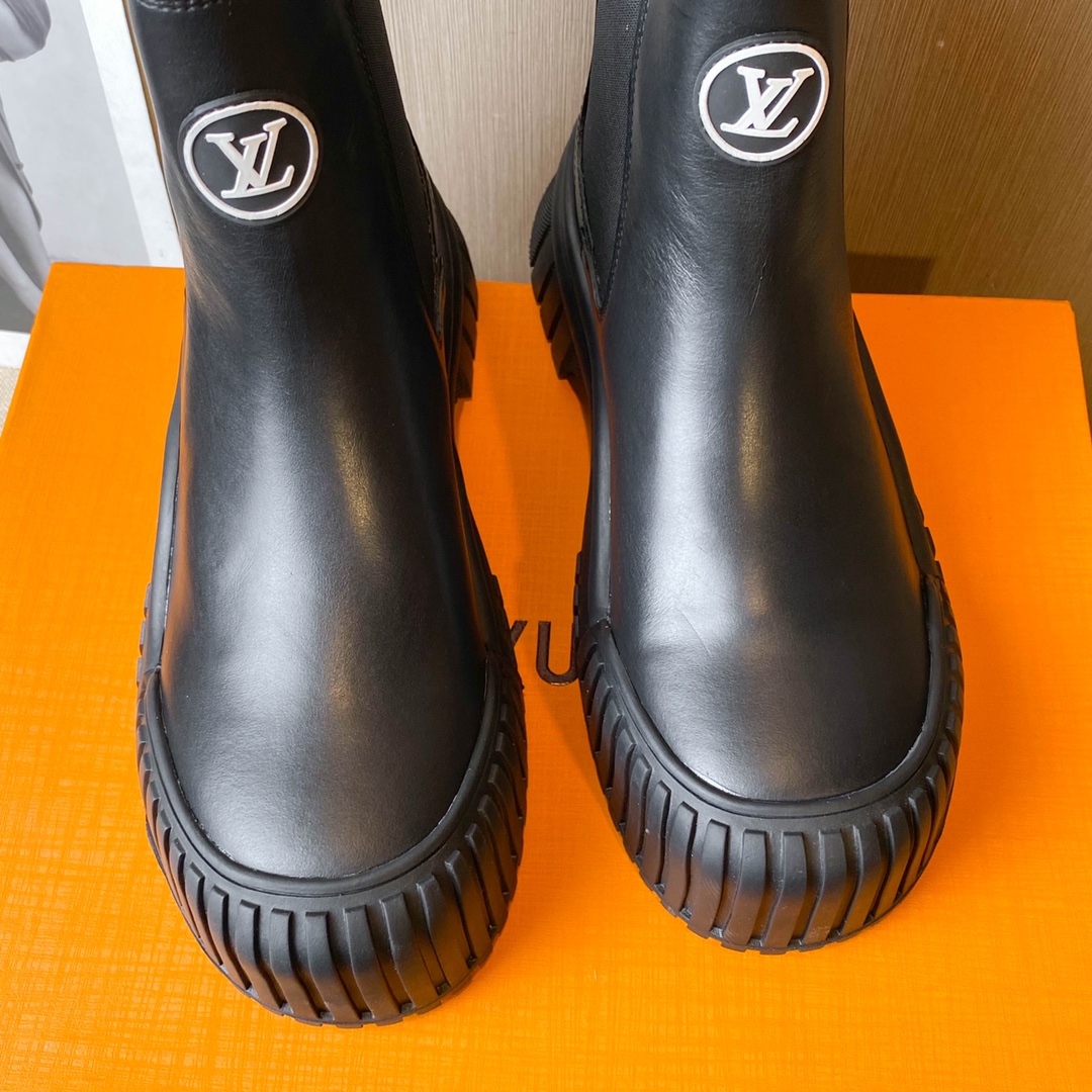 Ruby Flat Ankle Boots