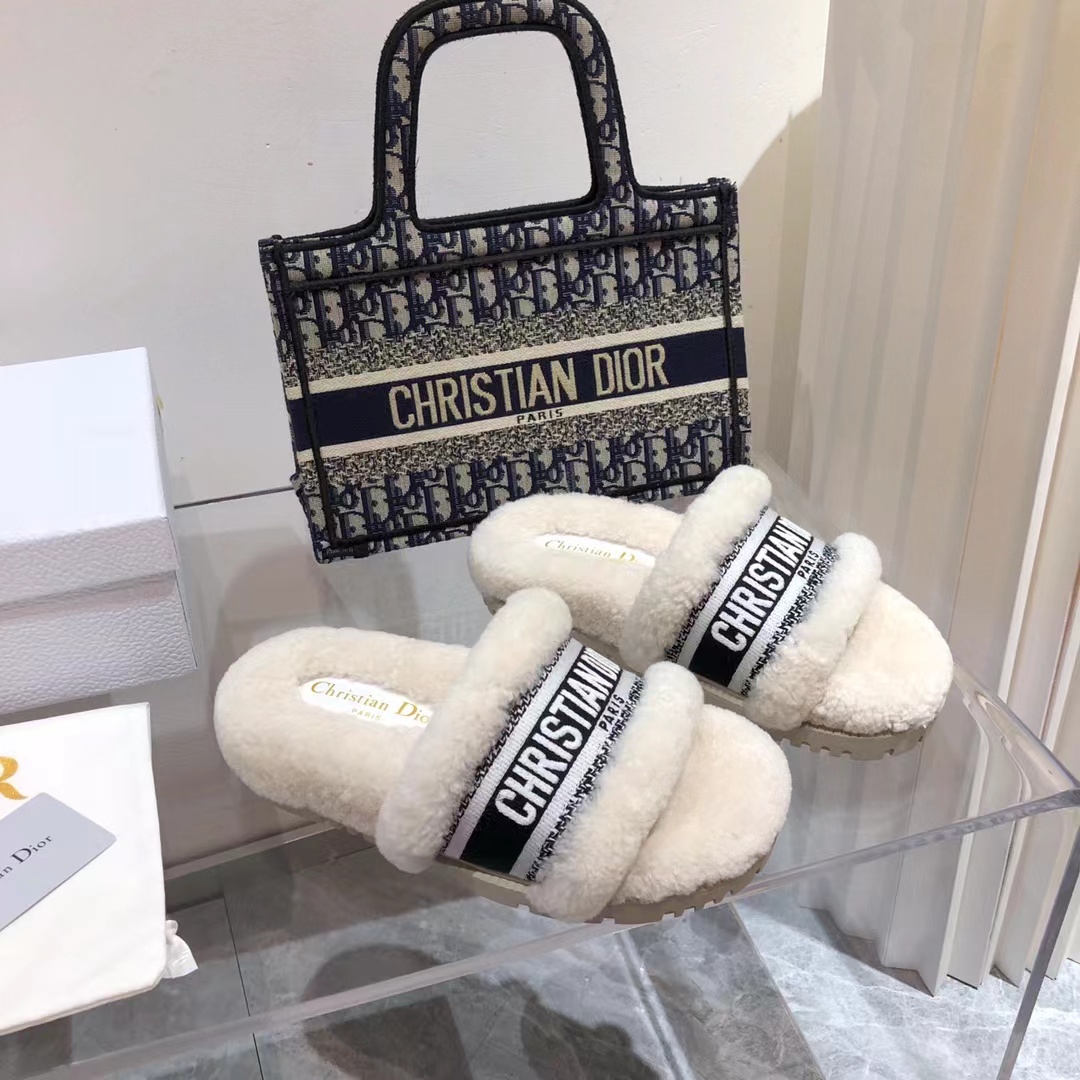 D*or dway heeled slide white embroidered cotton and shearling