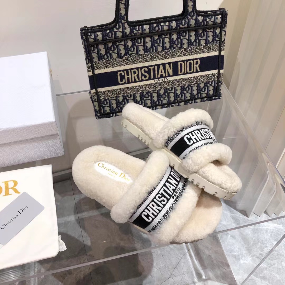 D*or dway heeled slide white embroidered cotton and shearling
