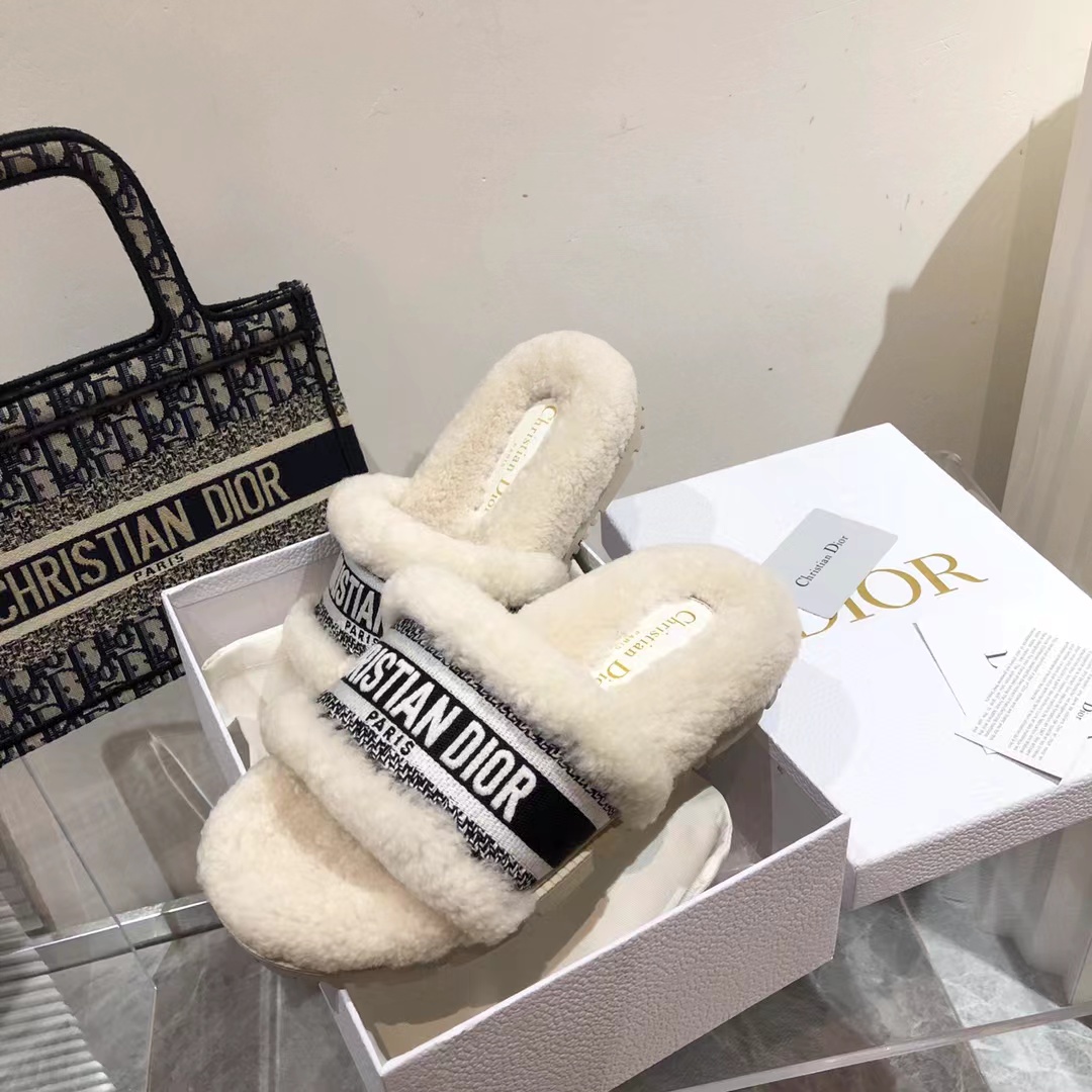 D*or dway heeled slide white embroidered cotton and shearling