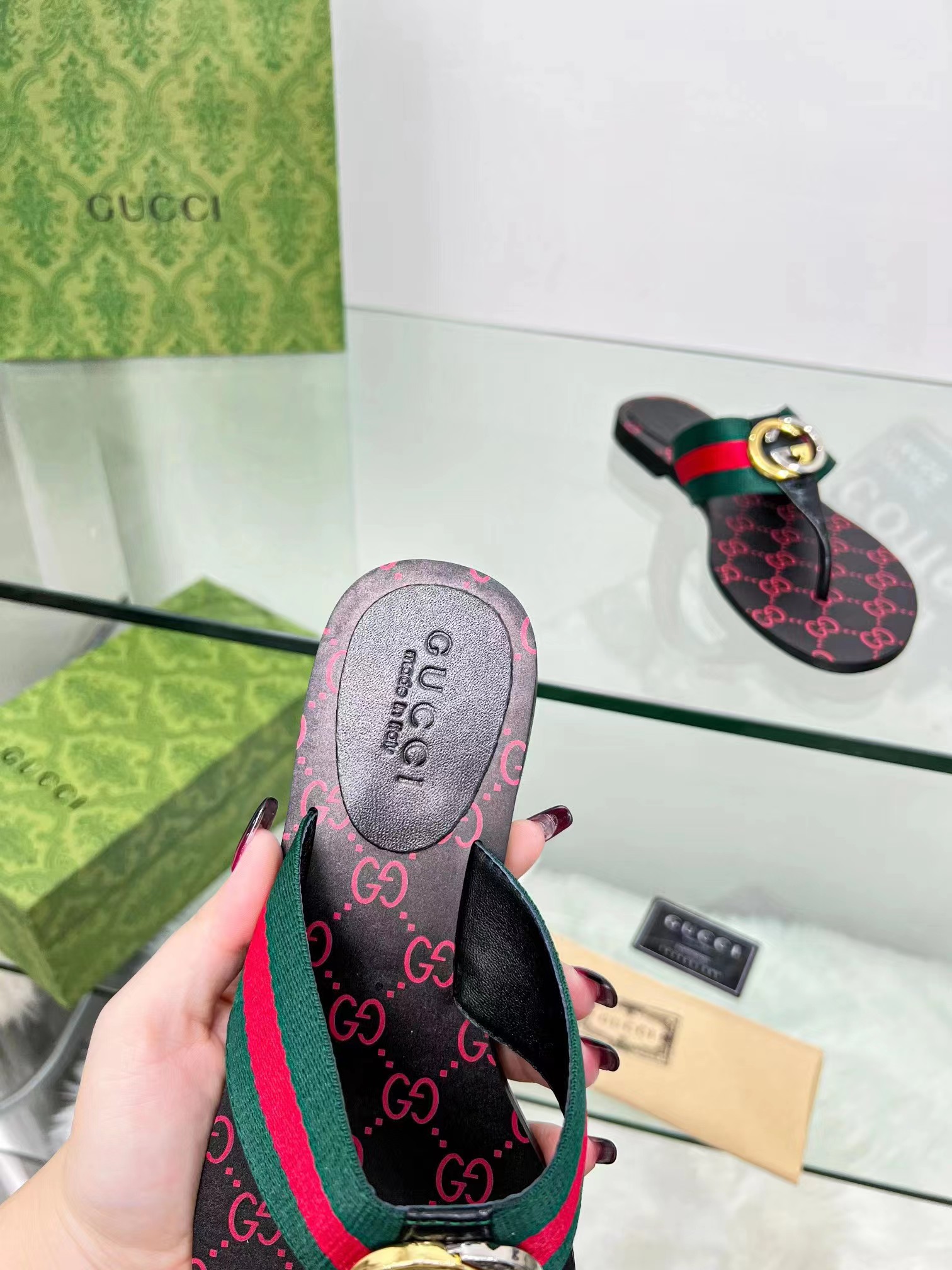 GG THONG WEB SANDAL