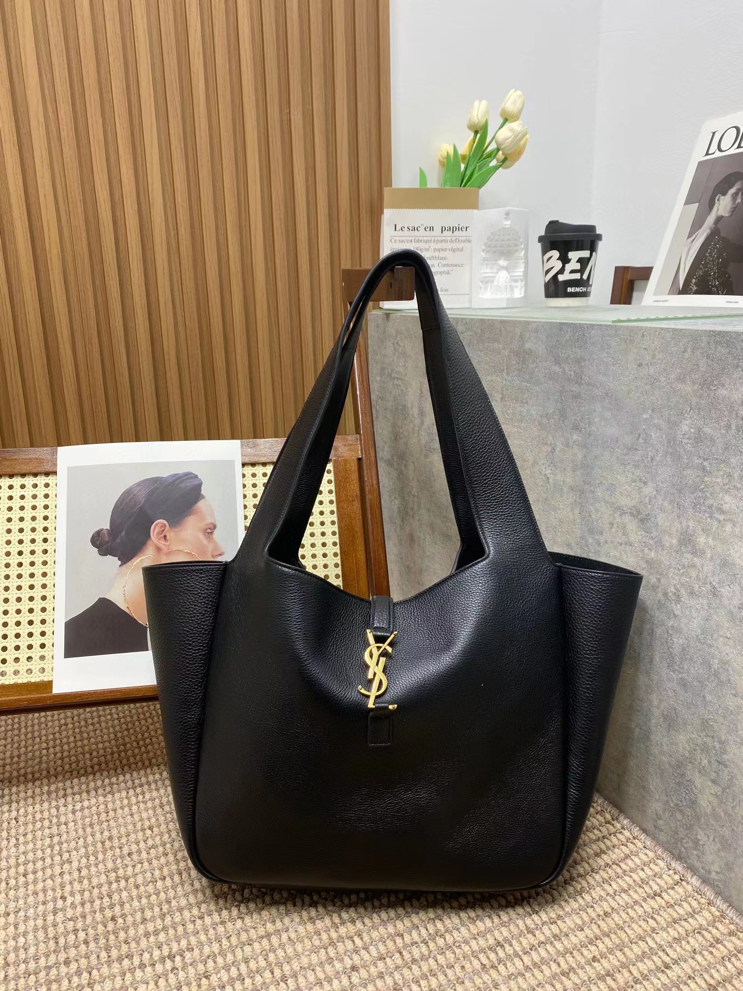 BEA IN GRAINED LEATHER