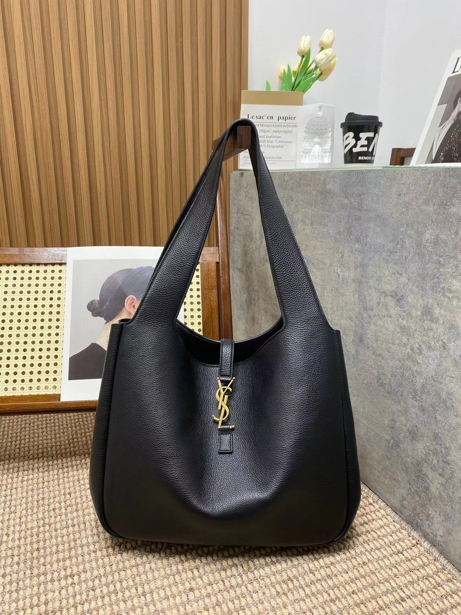 BEA IN GRAINED LEATHER