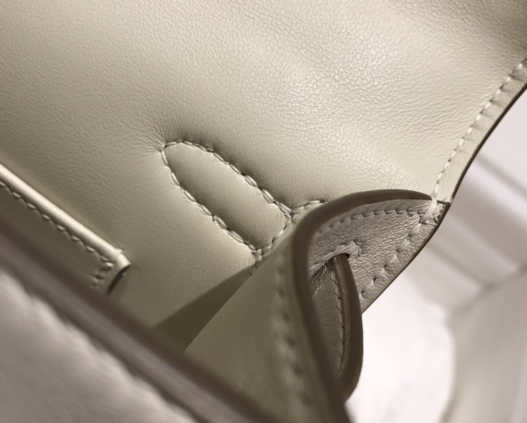 H**mes kelly pochette