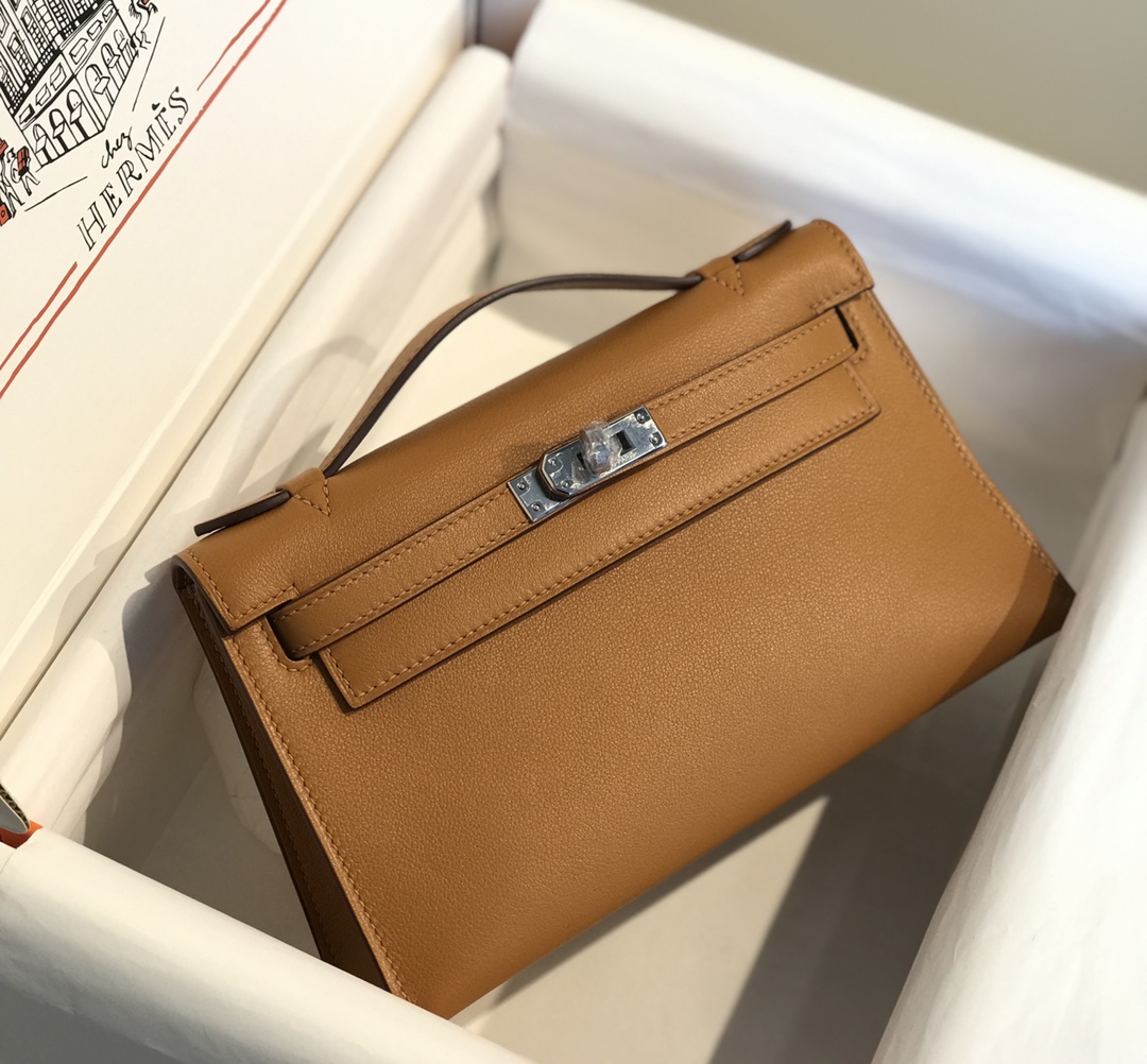 H**mes kelly pochette