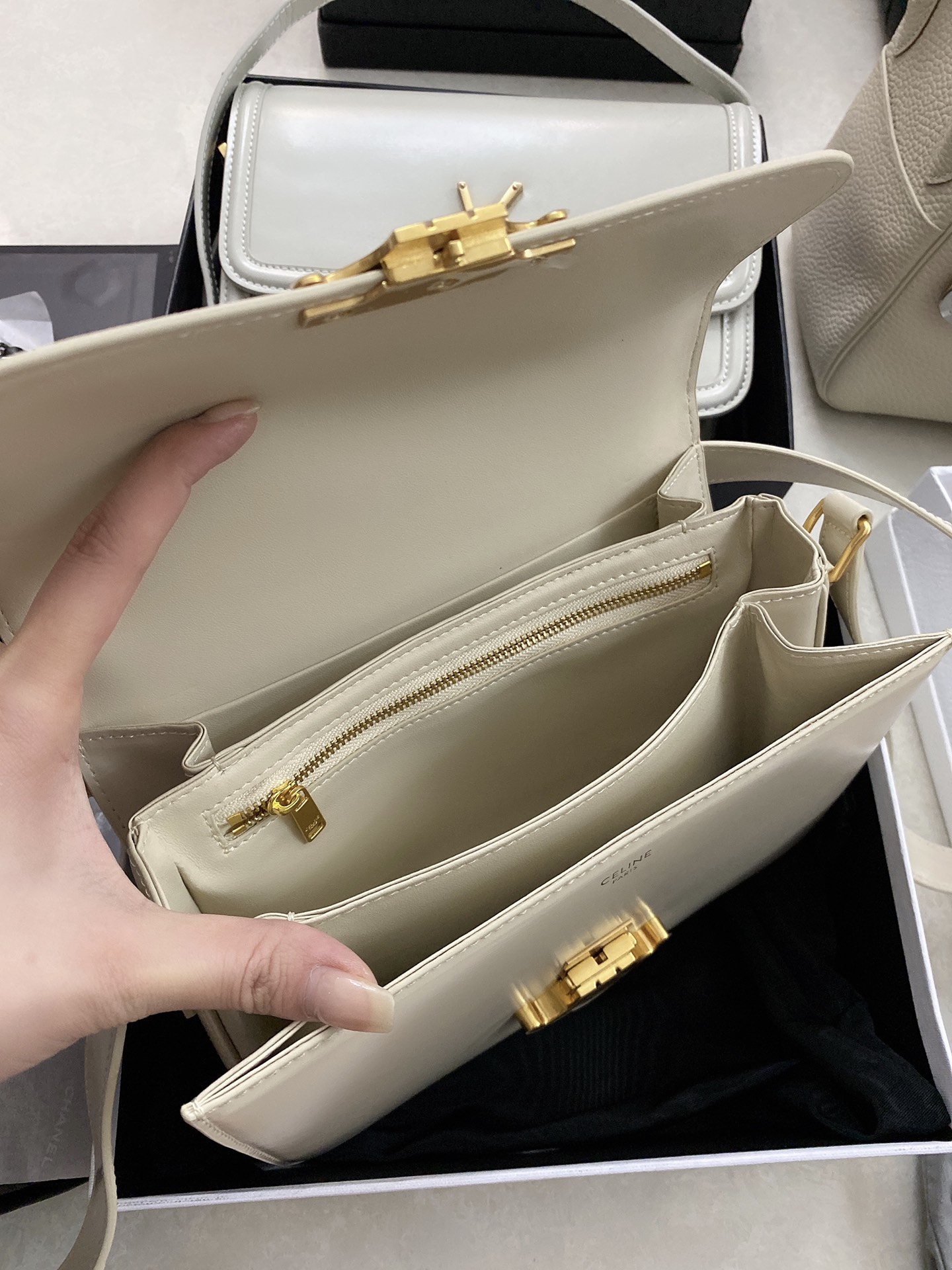 TRIOMPHE BAG