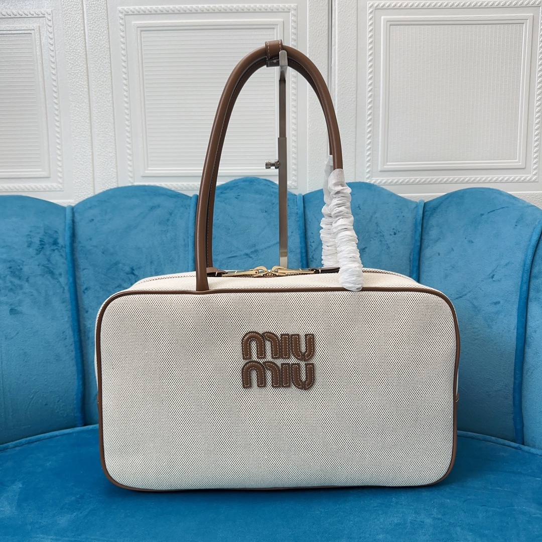 MIUMIU 24