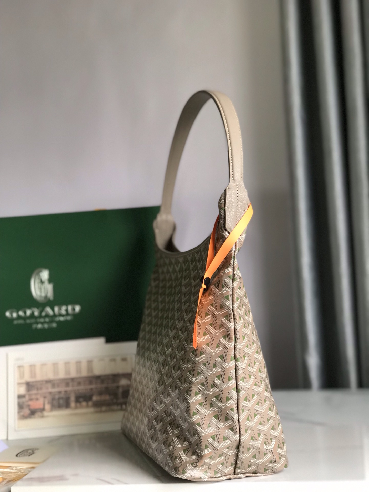 Go*ard hobo bohème