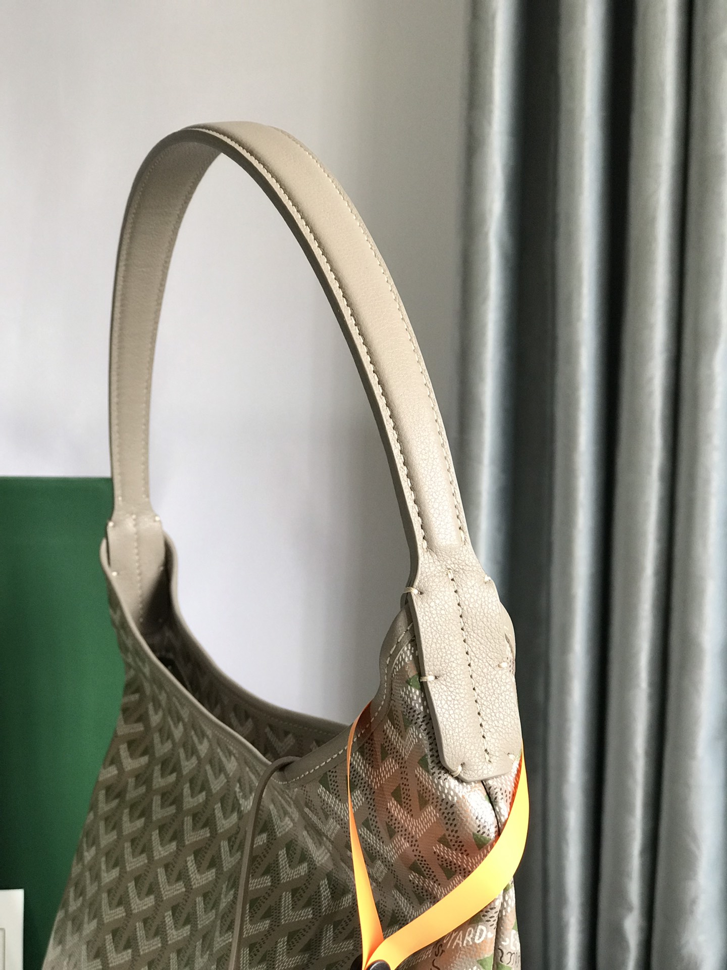 Go*ard hobo bohème