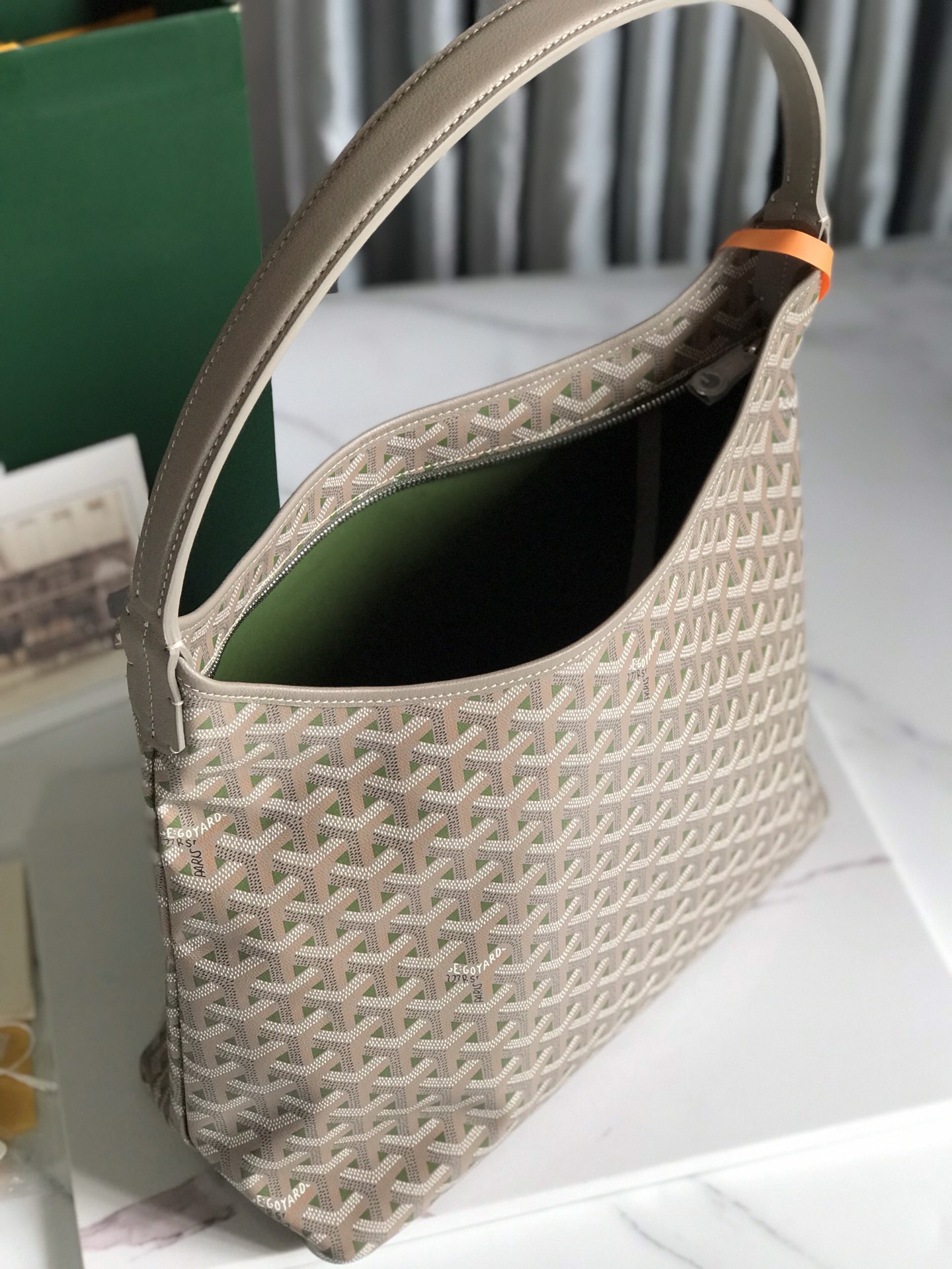 Go*ard hobo bohème