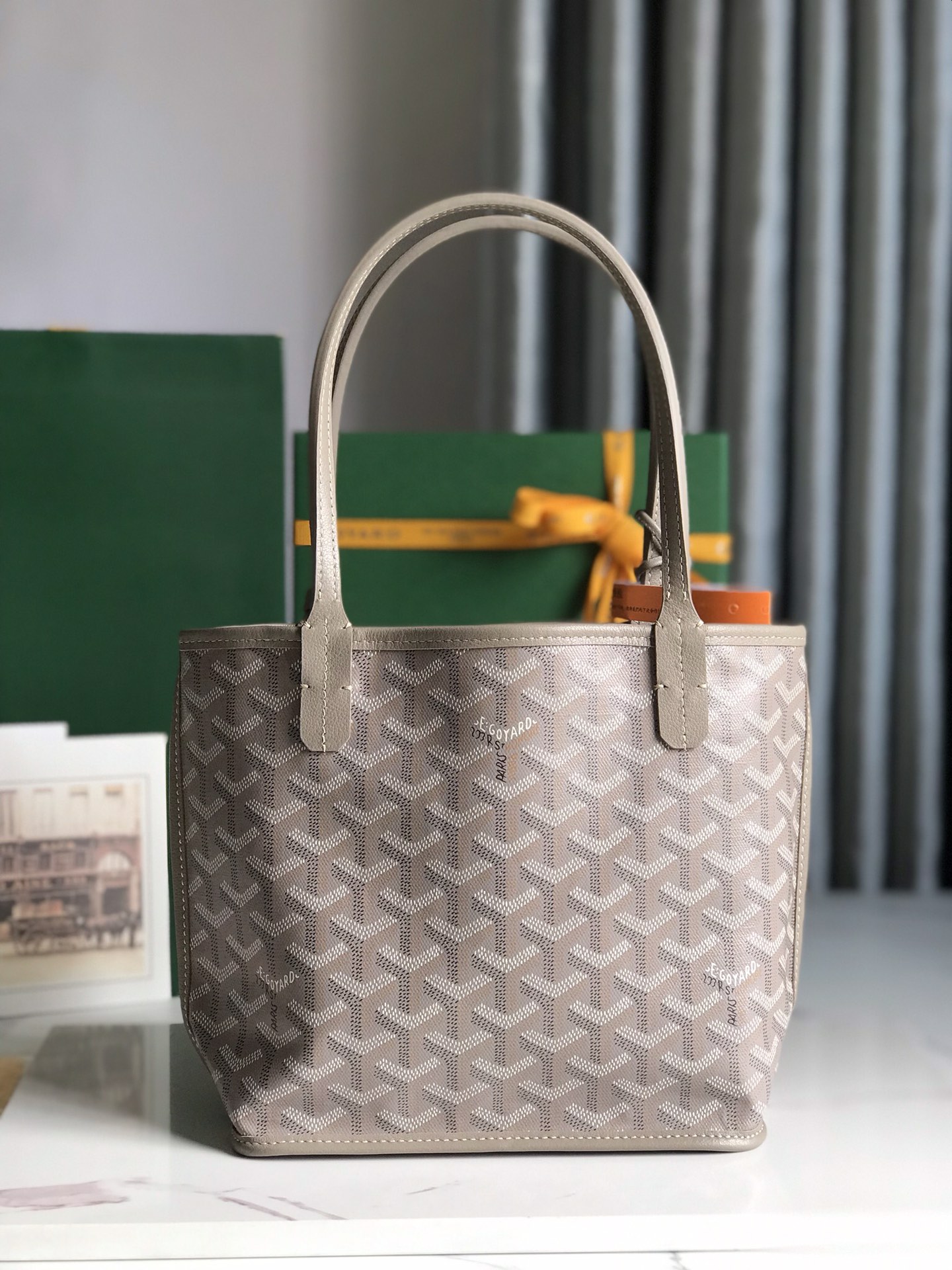 Reversible Anjou