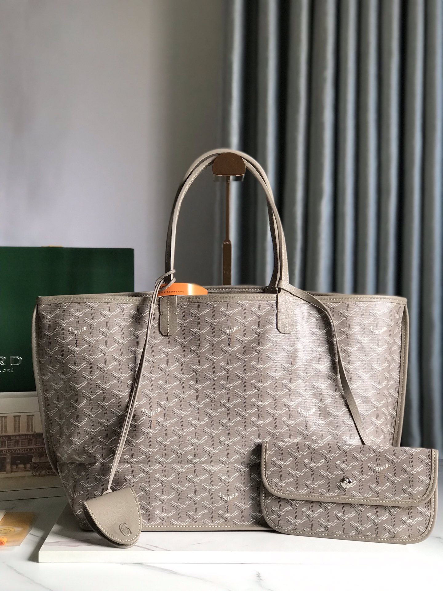 Reversible Anjou Tote bag