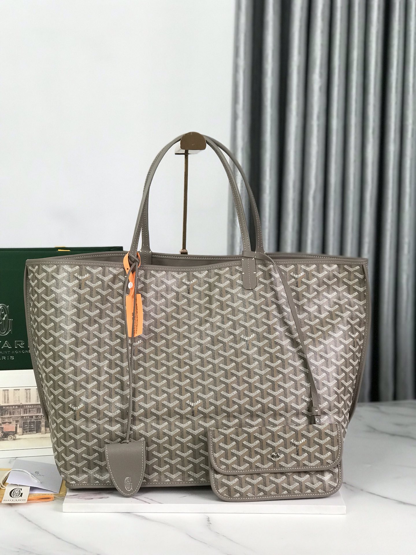 saint L**is tote bag