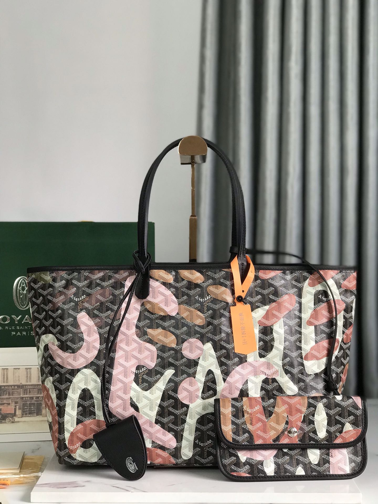 saint L**is tote bag