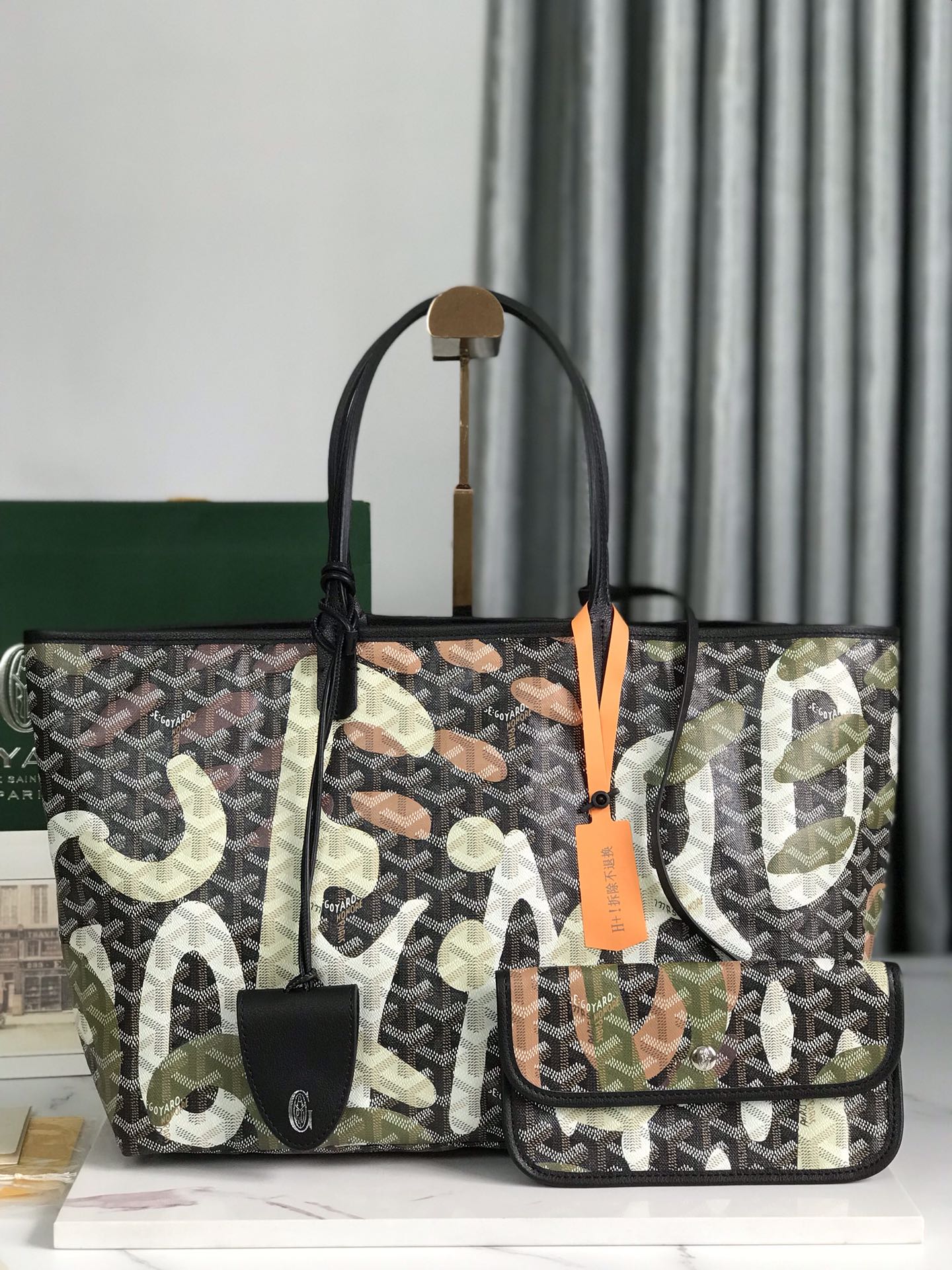 saint L**is tote bag
