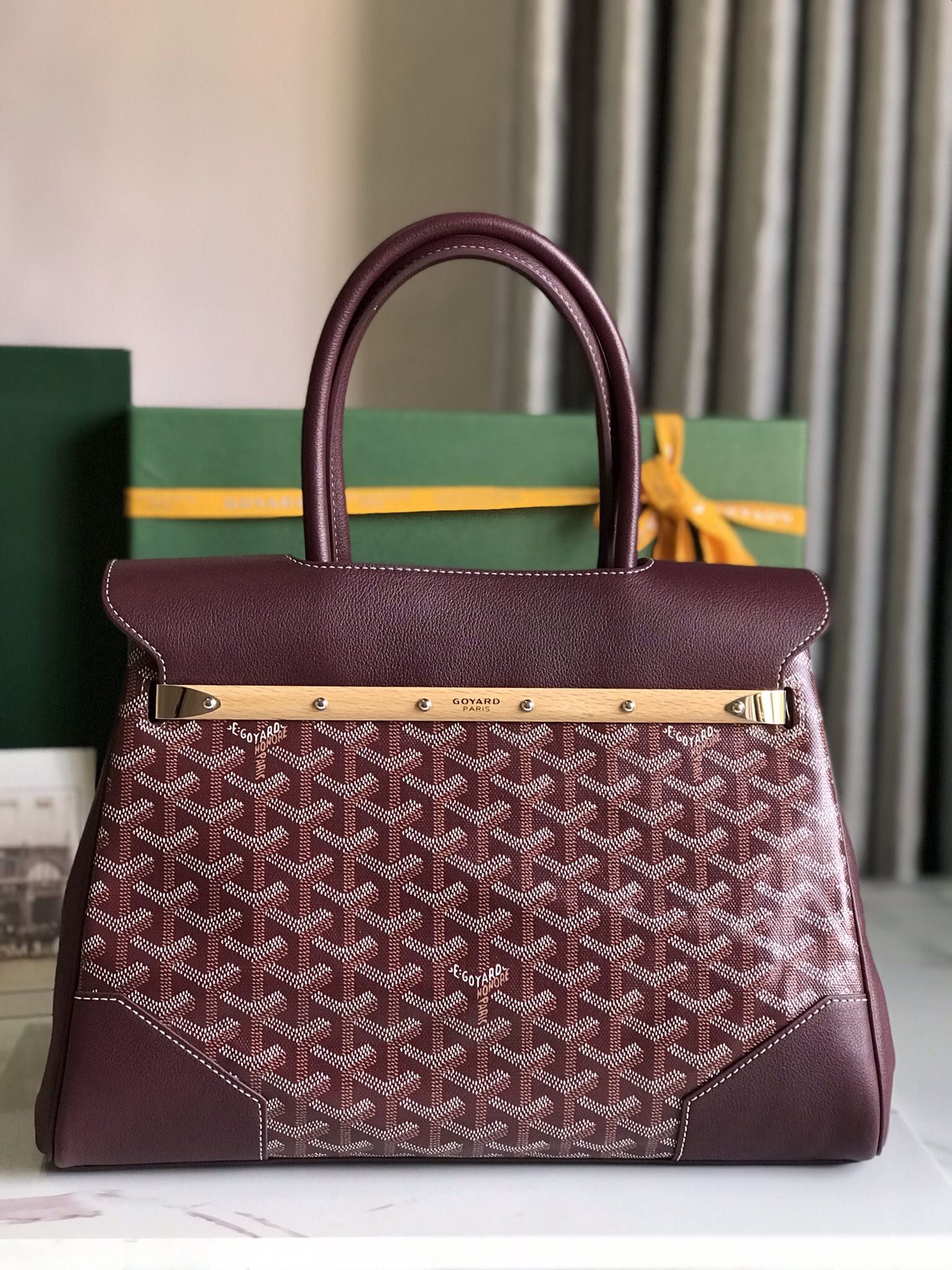 Saigon Tote bag