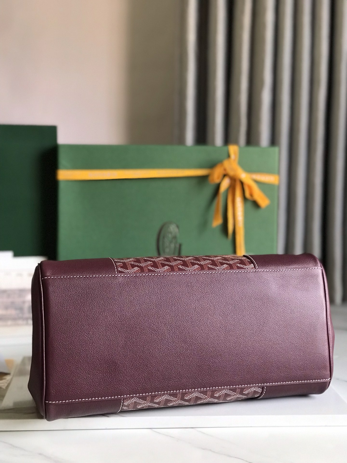 Saigon Tote bag
