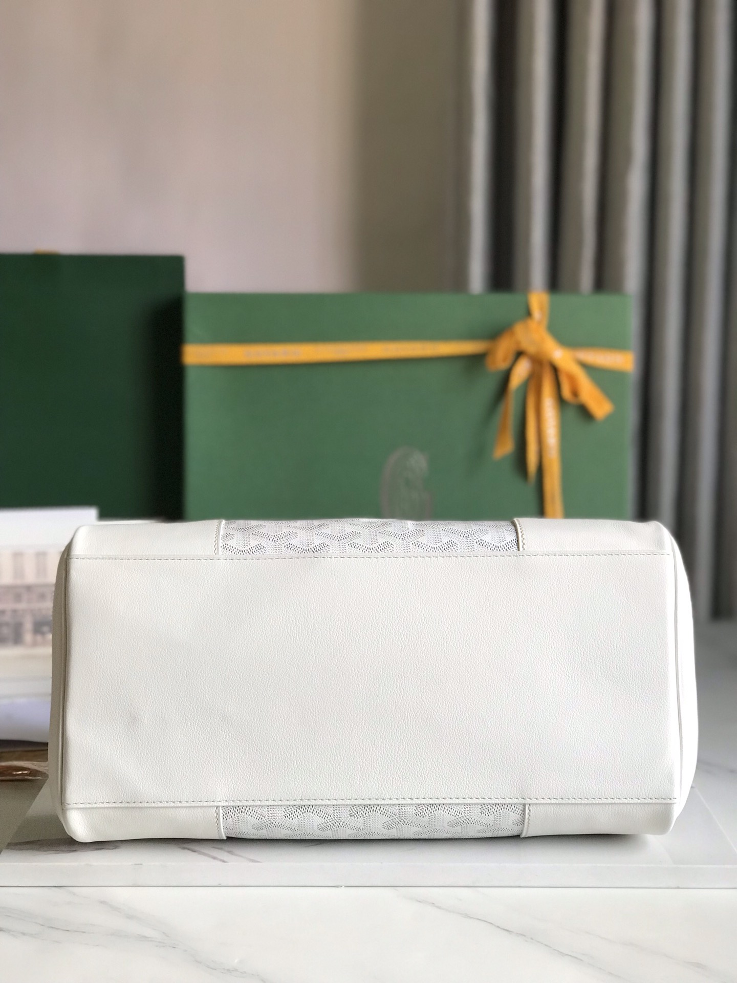 Saigon Tote bag
