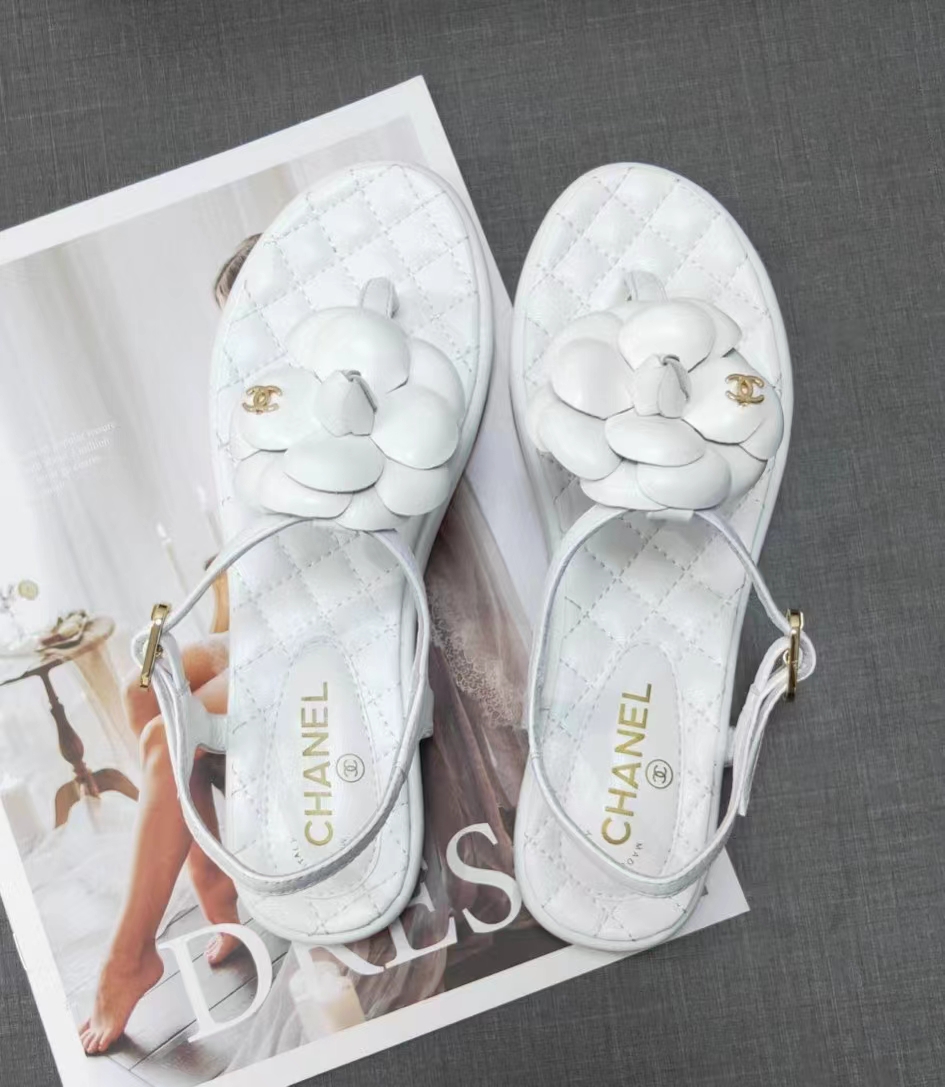 Ch*el cc logo leather flat