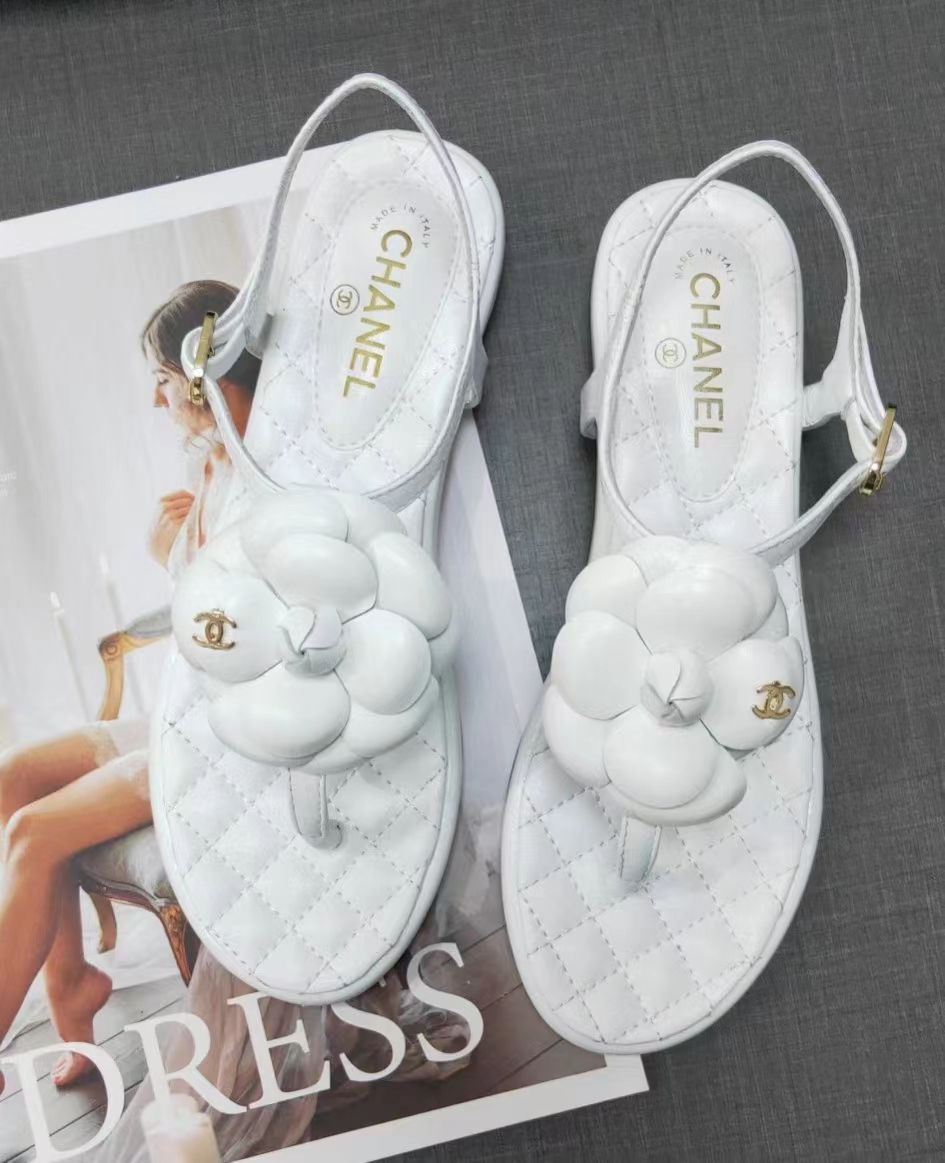 Ch*el cc logo leather flat