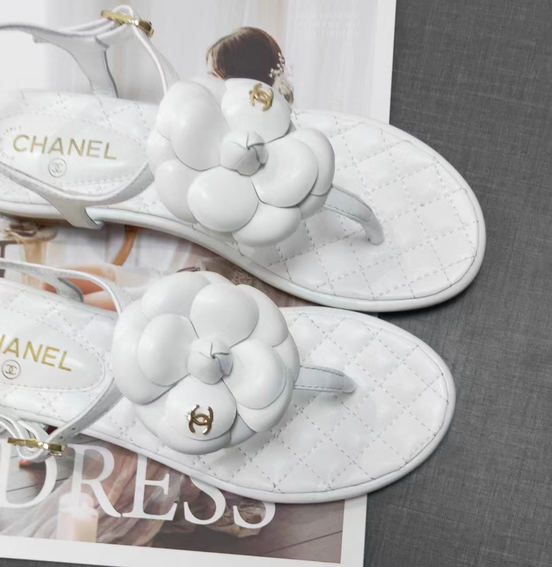 Ch*el cc logo leather flat