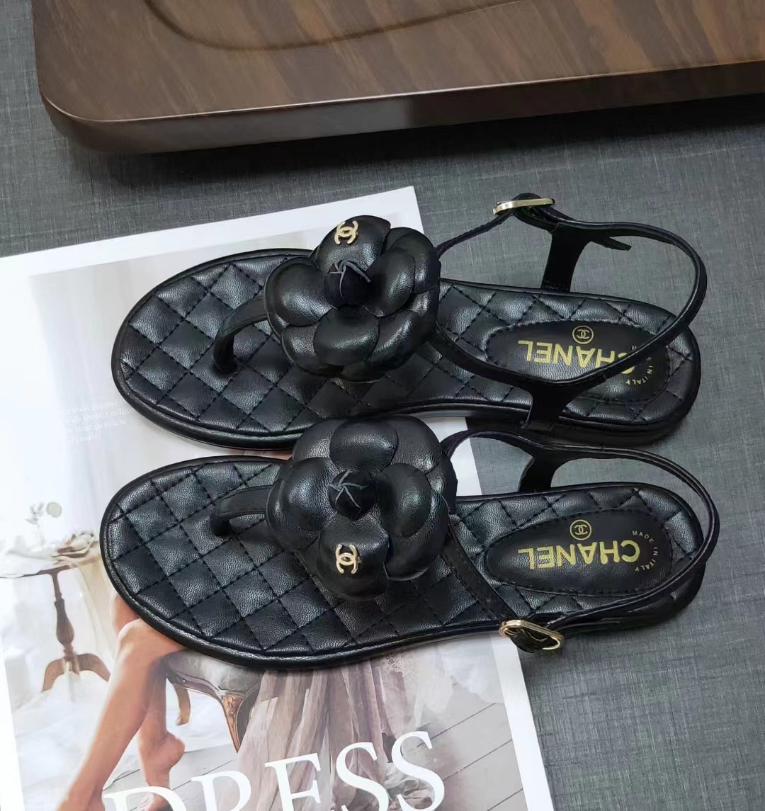 Ch*el cc logo leather  flat