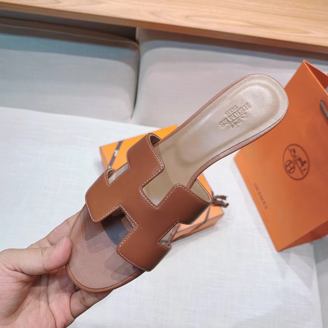 H**mes oran sandals