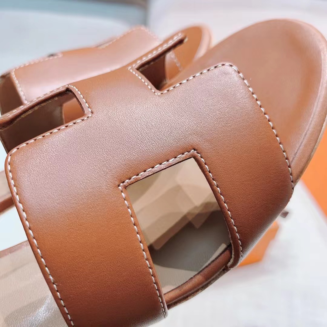H**mes oran sandals