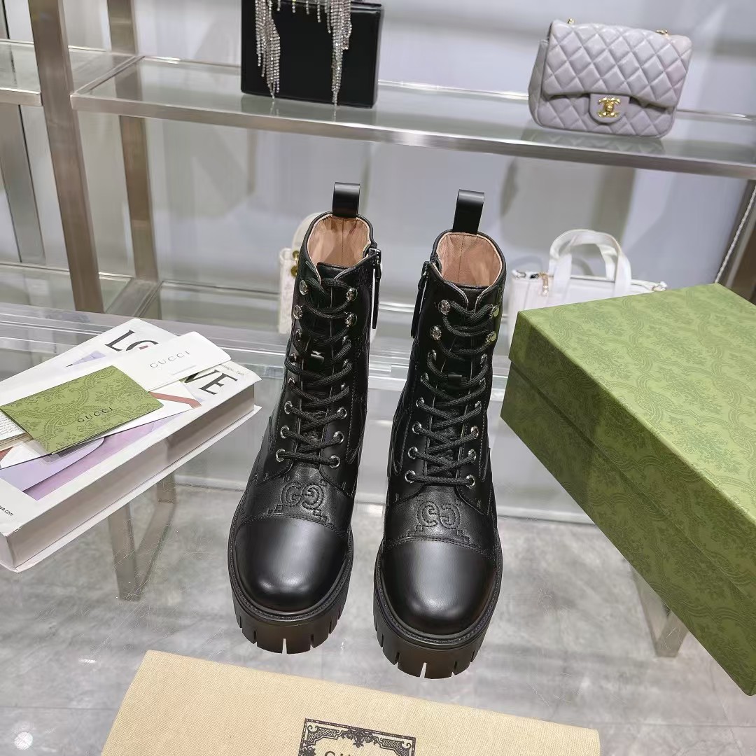 G*u*i gg lace-up ankle boots
