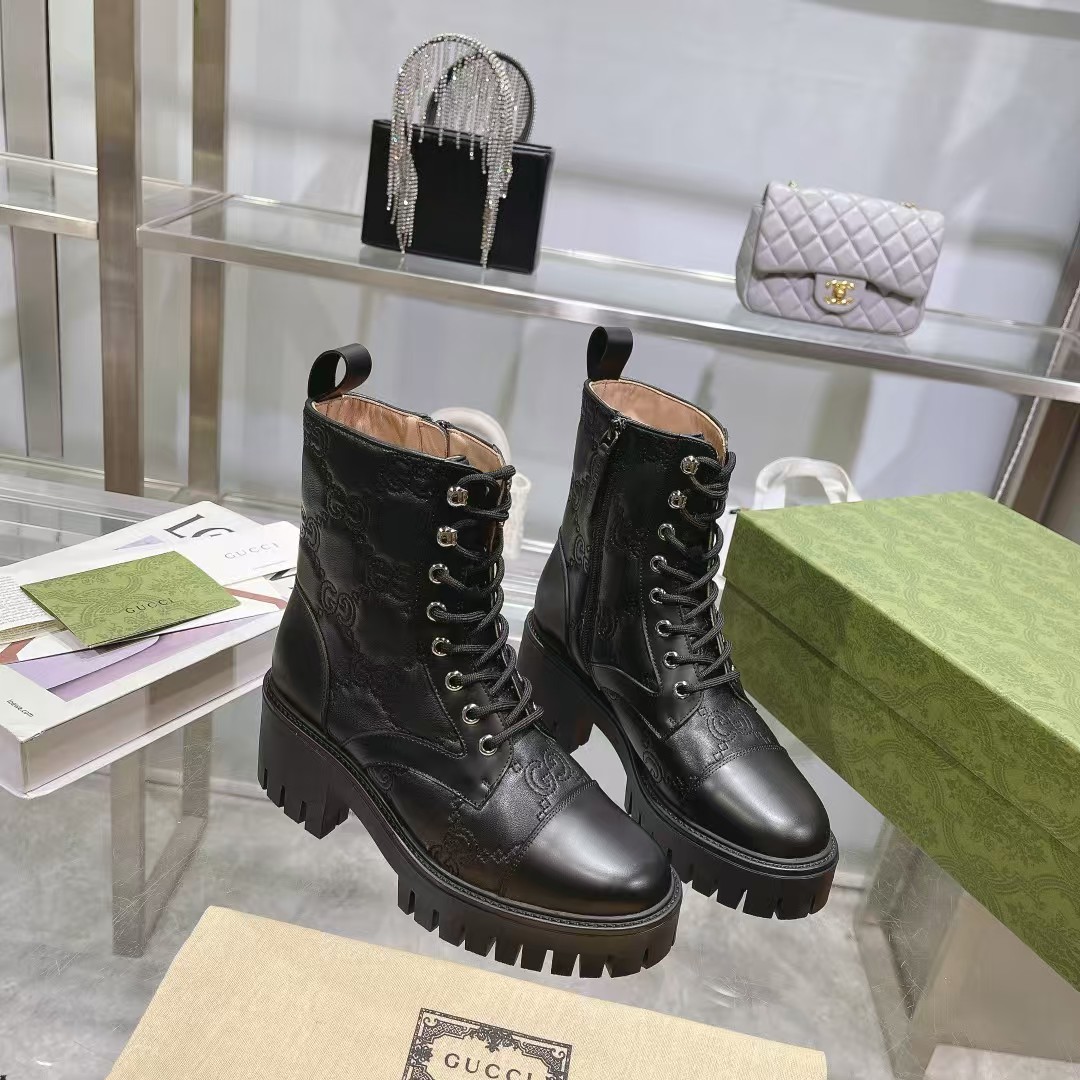 G*u*i gg lace-up ankle boots