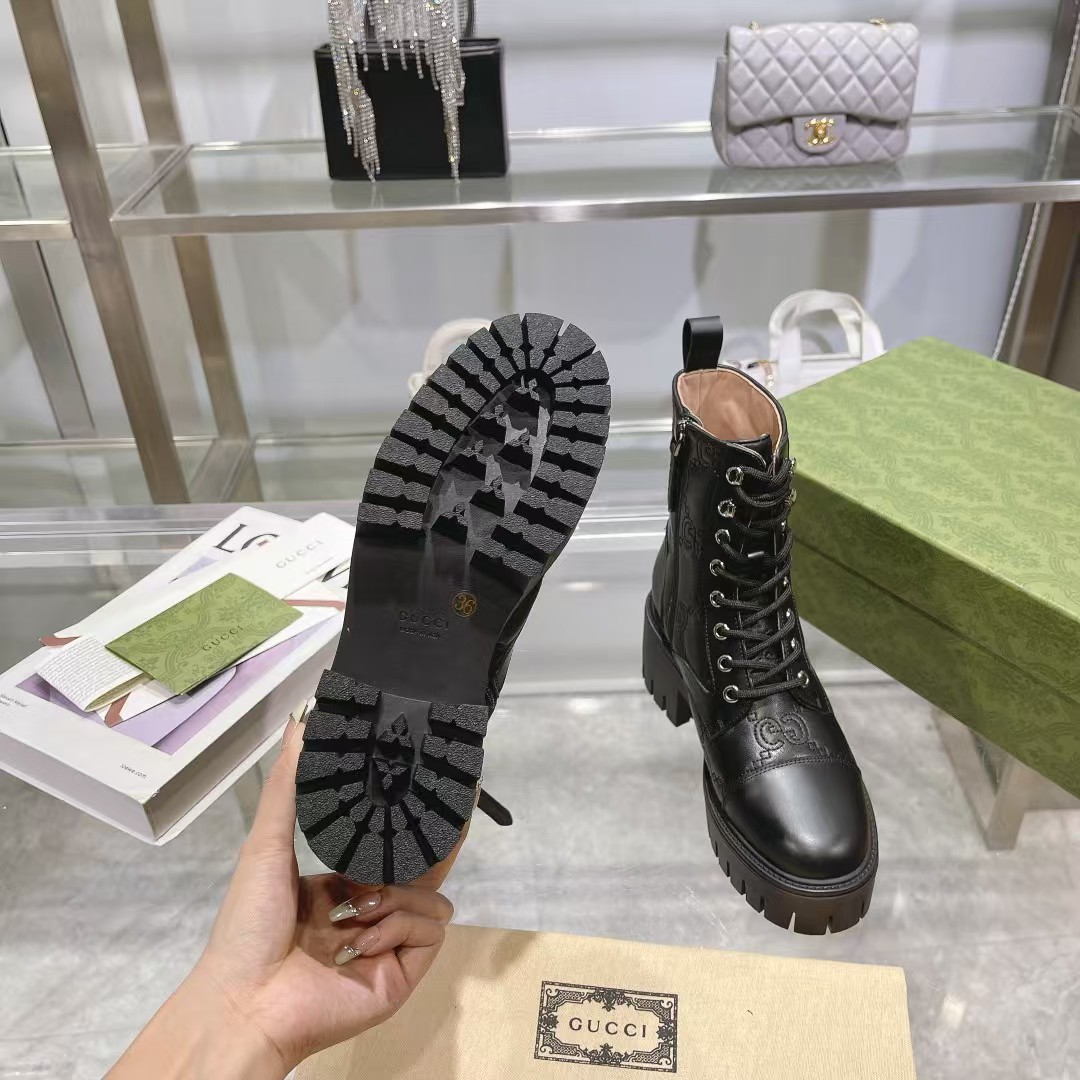 G*u*i gg lace-up ankle boots