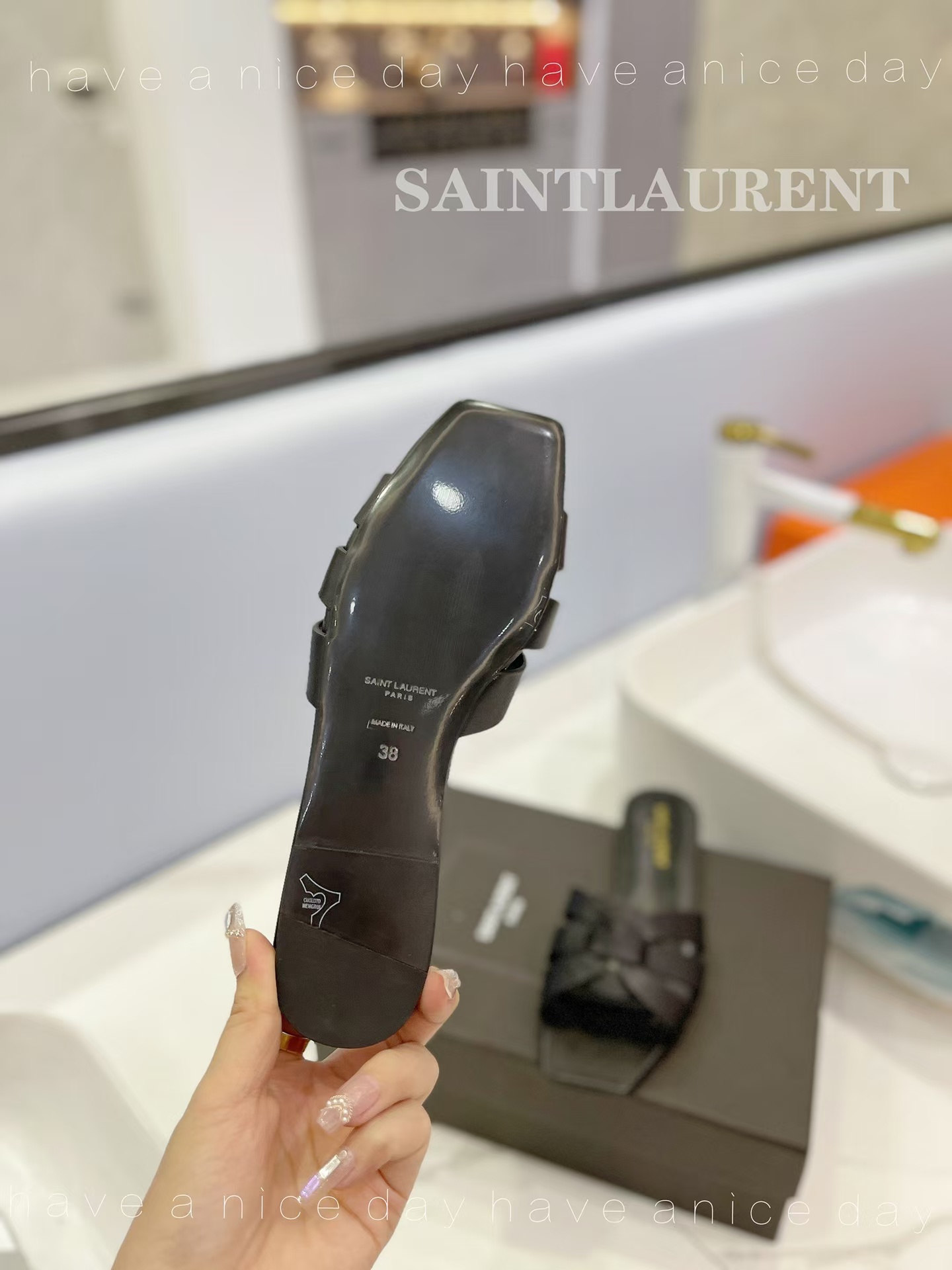 Yves Saint Laurent TRIBUTE MULES