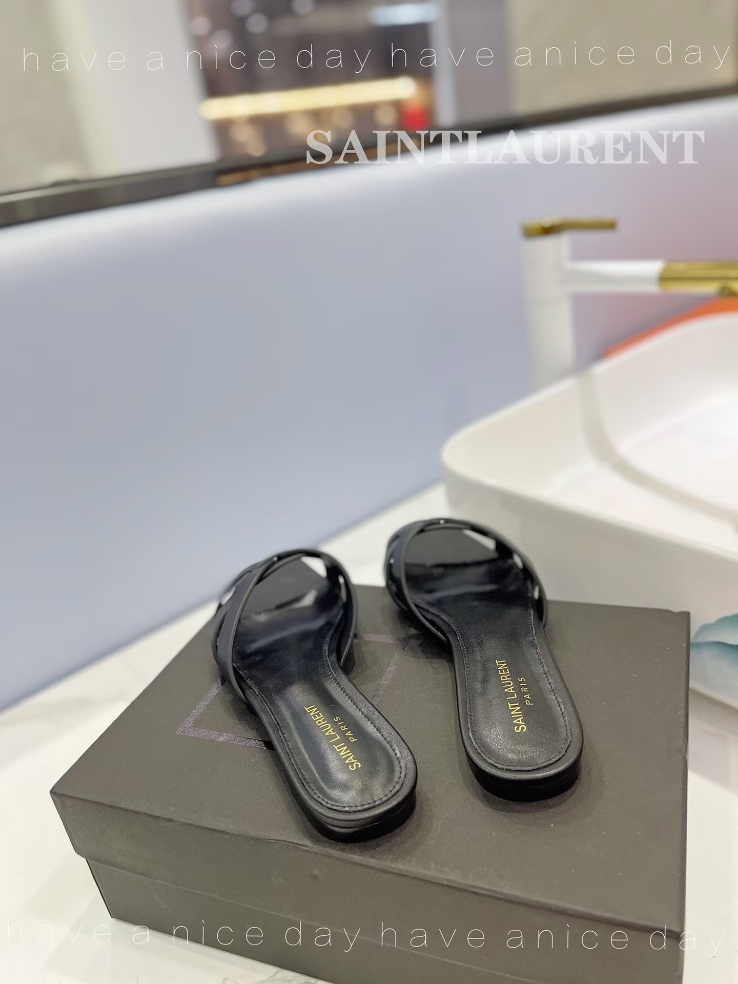 Yves Saint Laurent TRIBUTE MULES