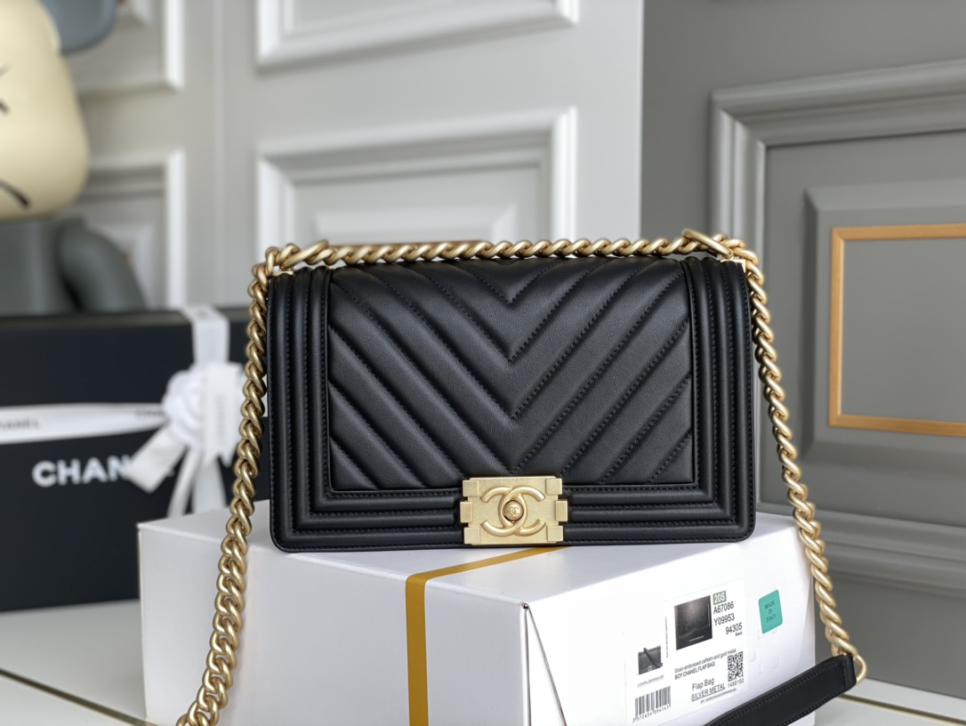boy Ch*el shoulder bag lambskin