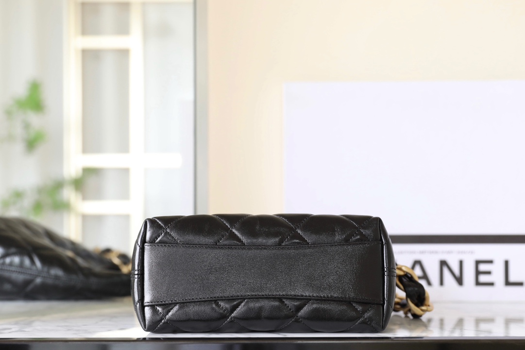 𝖡𝗈𝗇𝖺𝗎𝖽𝗈 Hobo bag