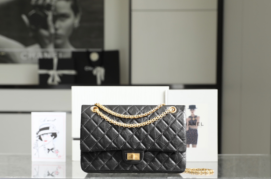 Classic flap bag
