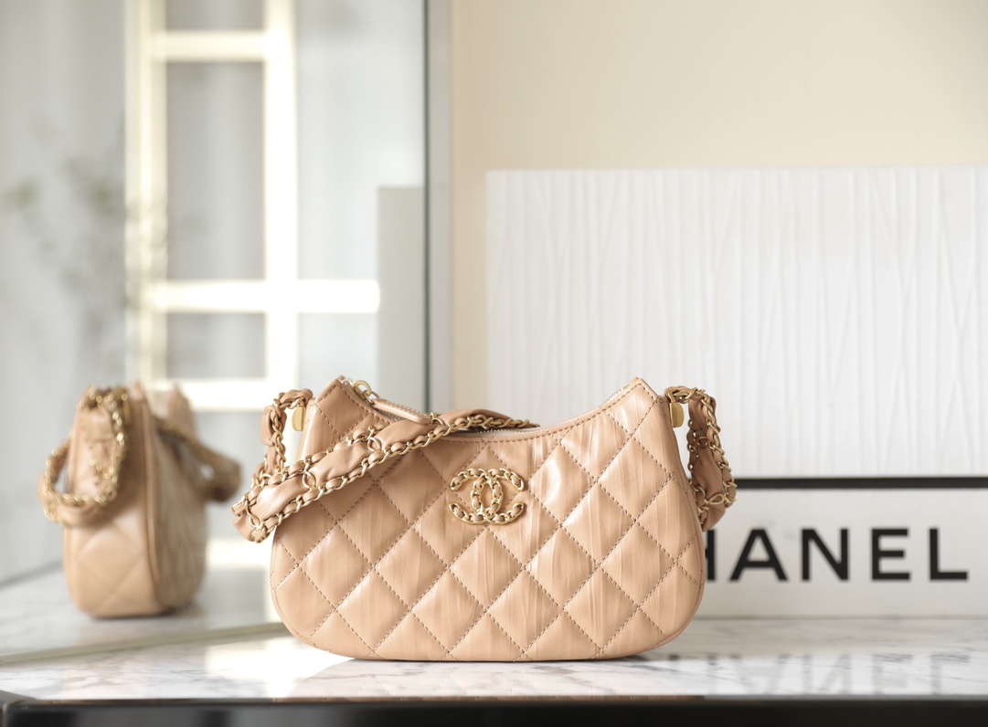 Ch*el hobo bag