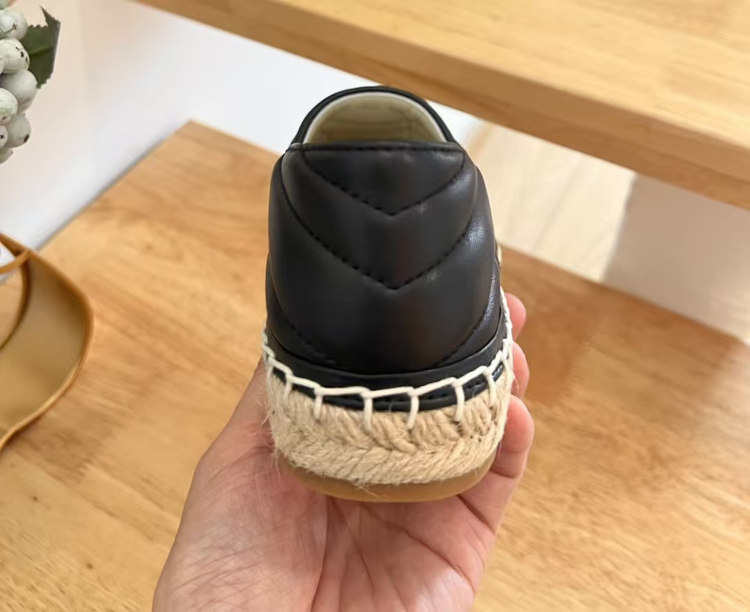 G*u*i pilar gg matelassé espadrille flats