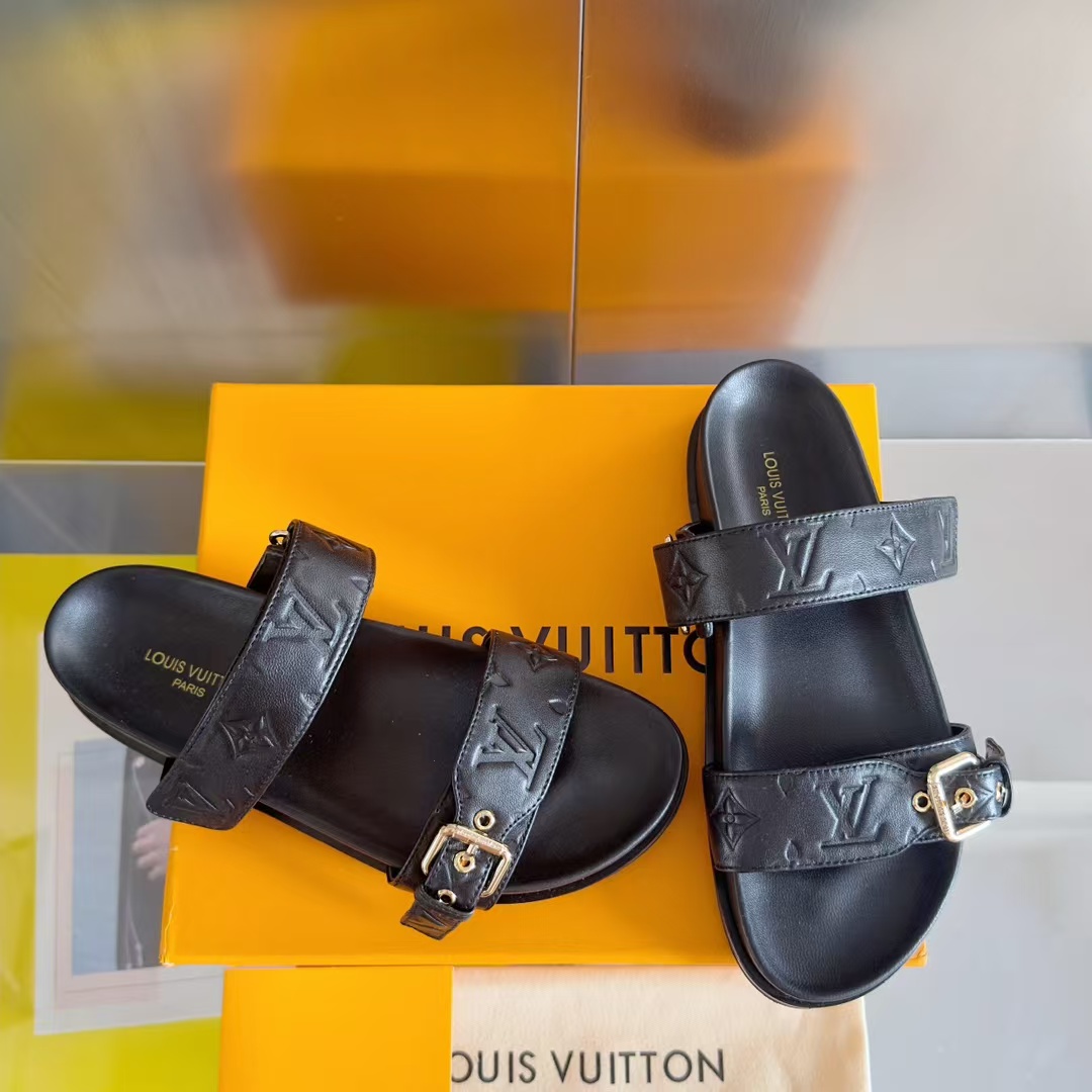 l**is V*t*n bom dia leather mules