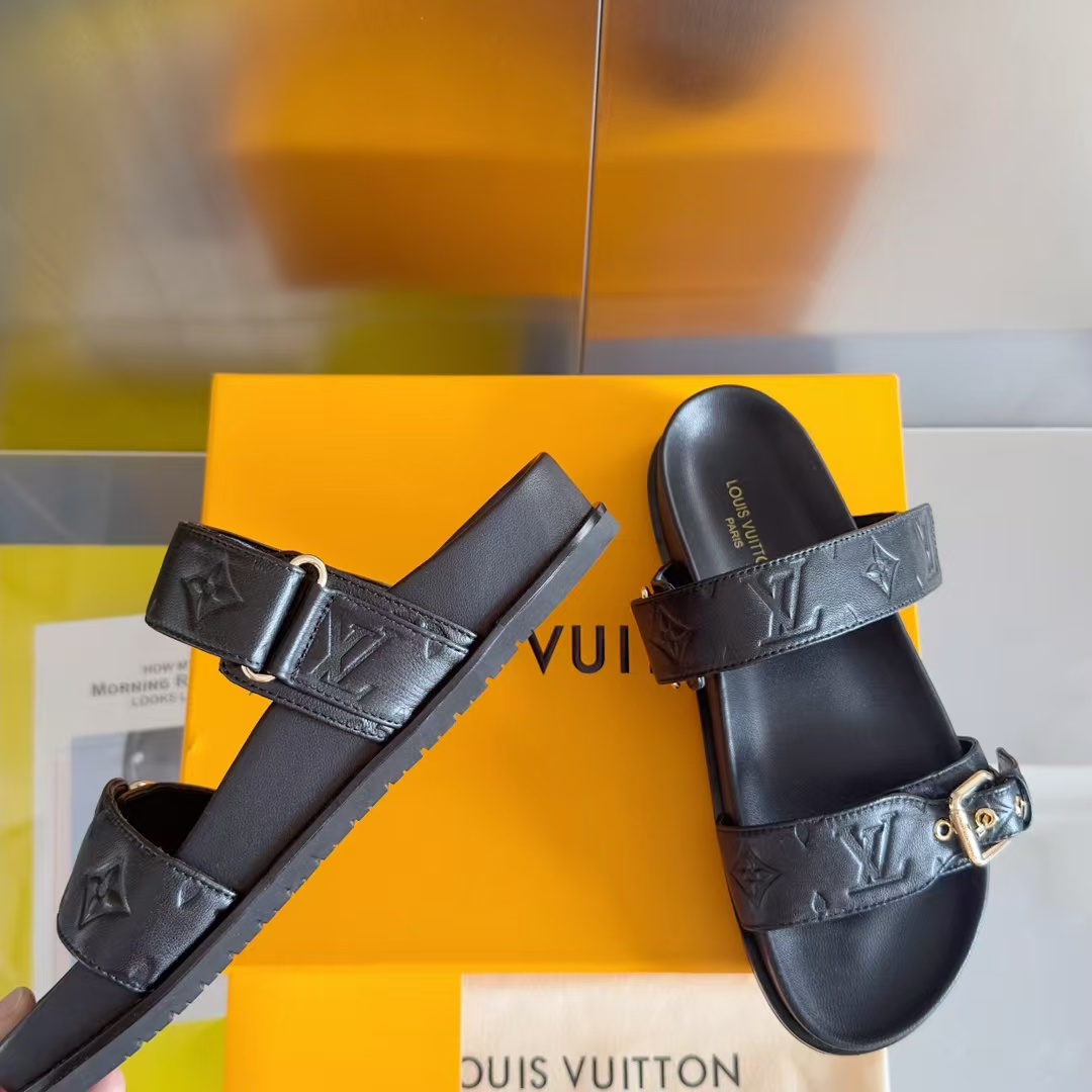 l**is V*t*n bom dia leather mules