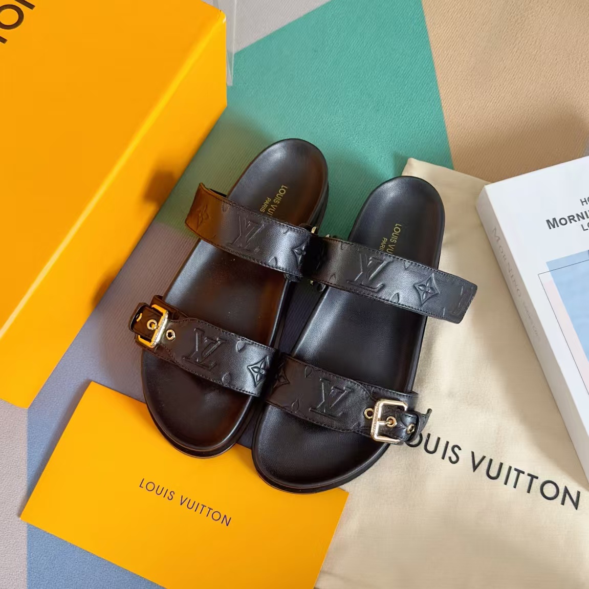 l**is V*t*n bom dia leather mules