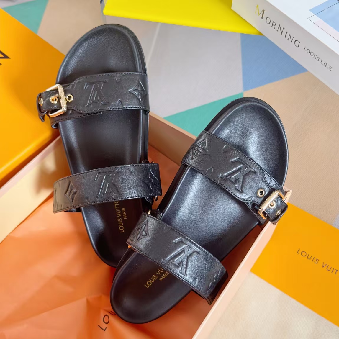 l**is V*t*n bom dia leather mules