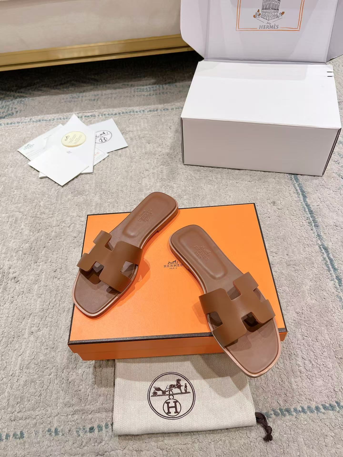 Hermès Oran leather sandal