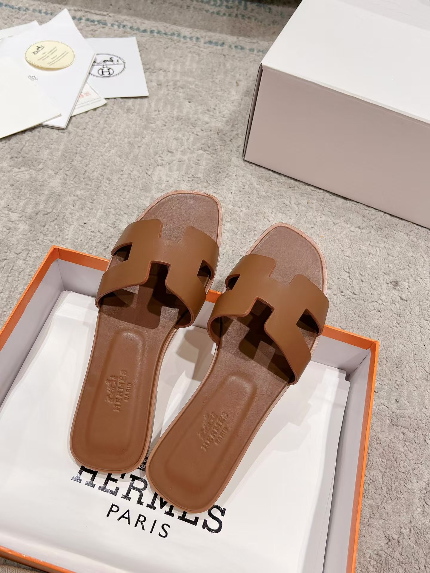 Hermès Oran leather sandal