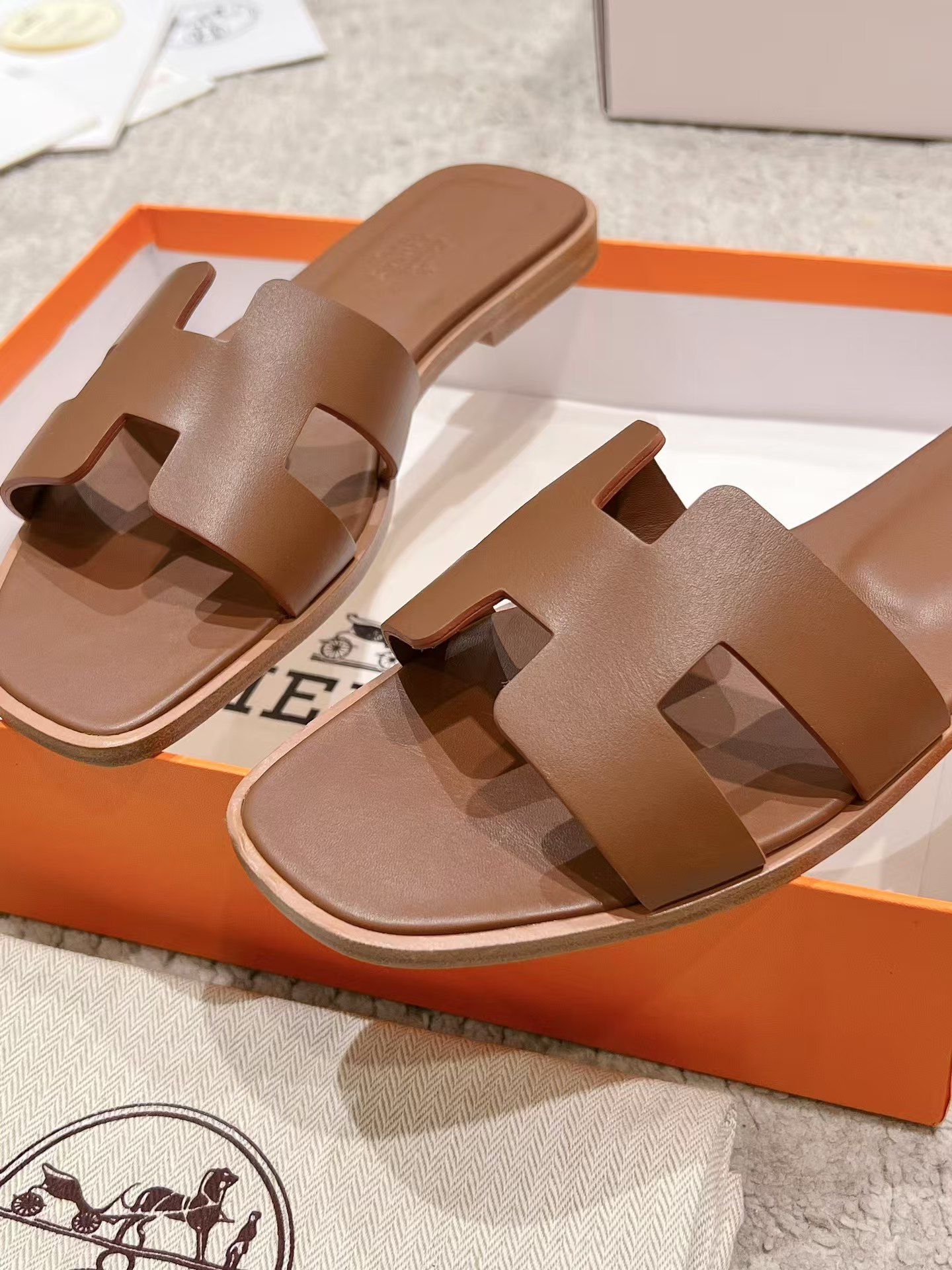 Hermès Oran leather sandal