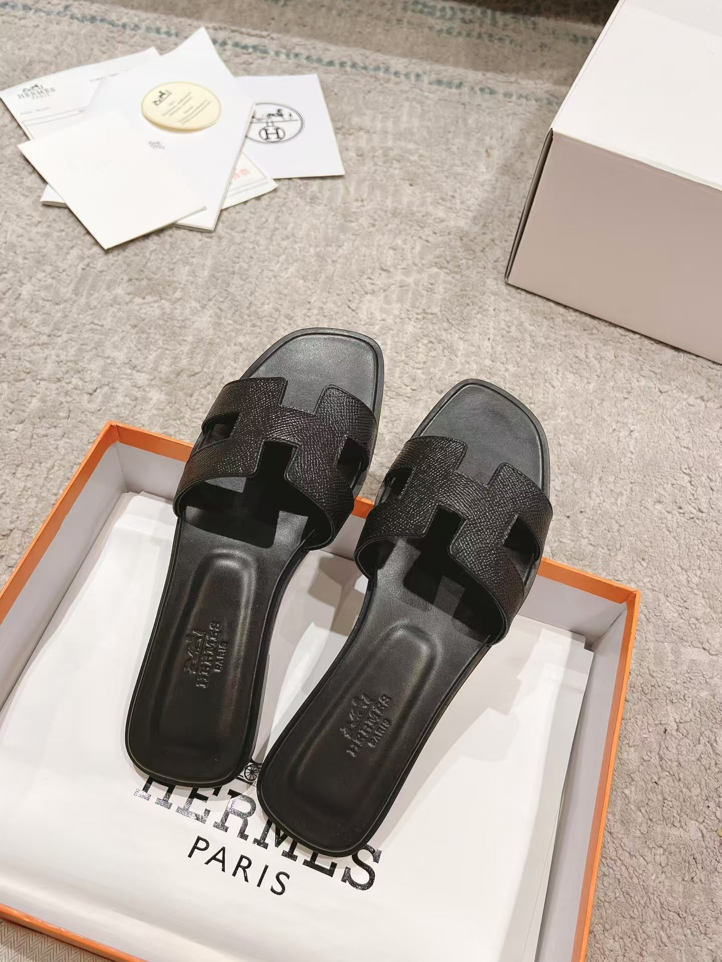 Hermès Oran leather sandal