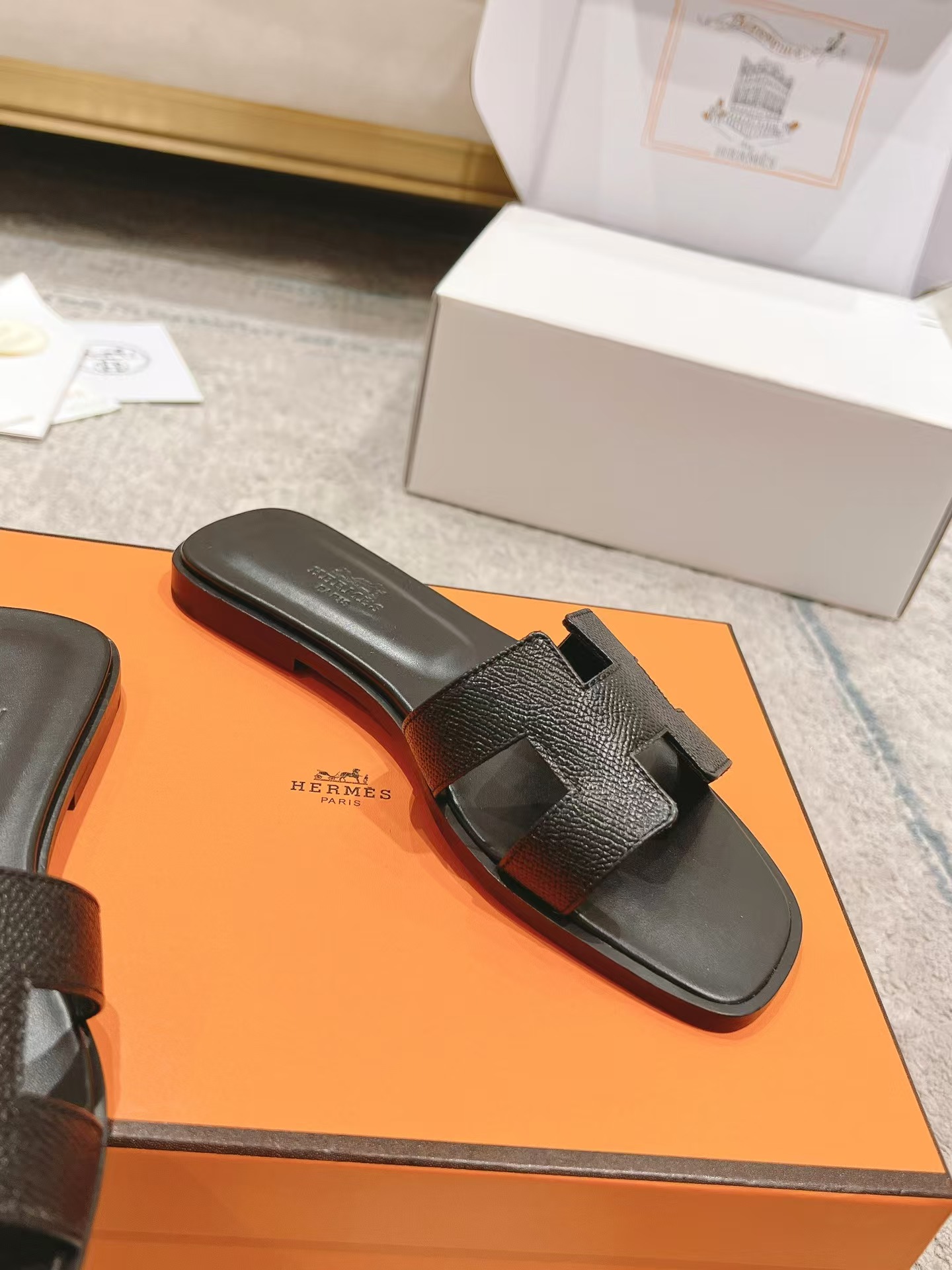 Hermès Oran leather sandal